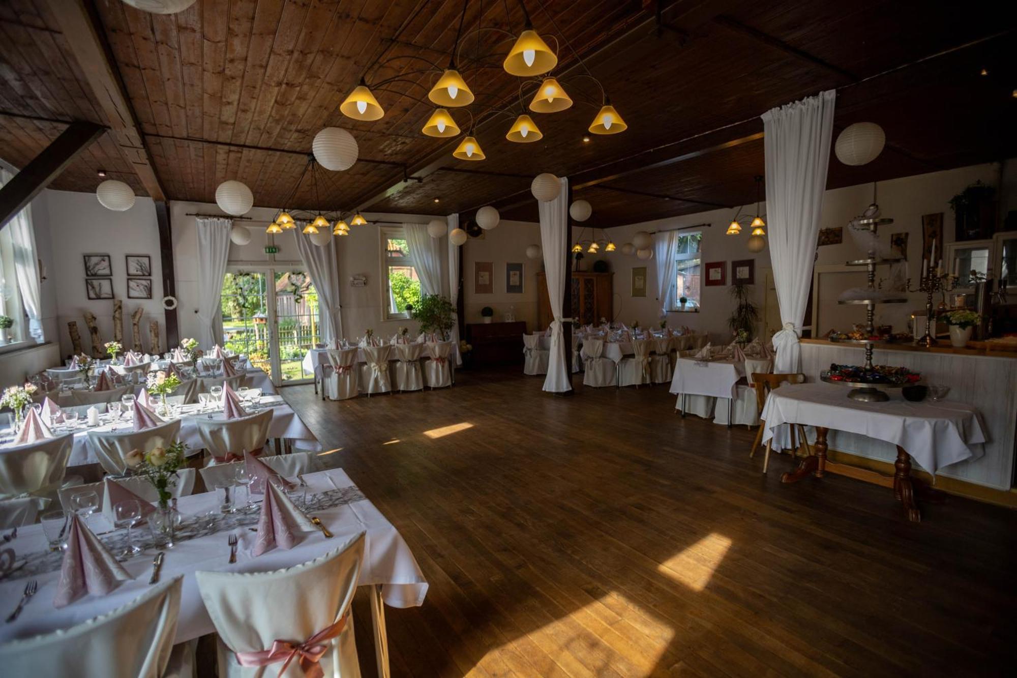Wegeners Landhaus Ug อูลเซิน ภายนอก รูปภาพ